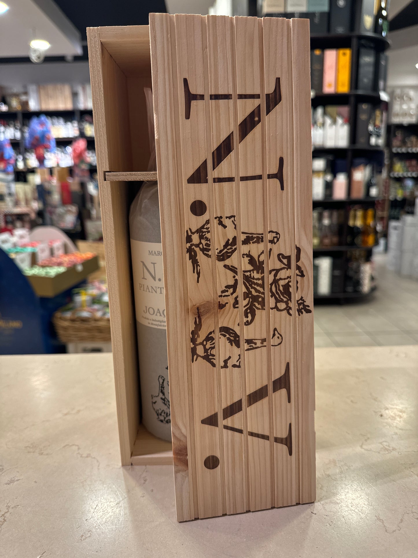 Vino Joaquin Piante a Lapio Fiano N.V. 13,5% Vol.