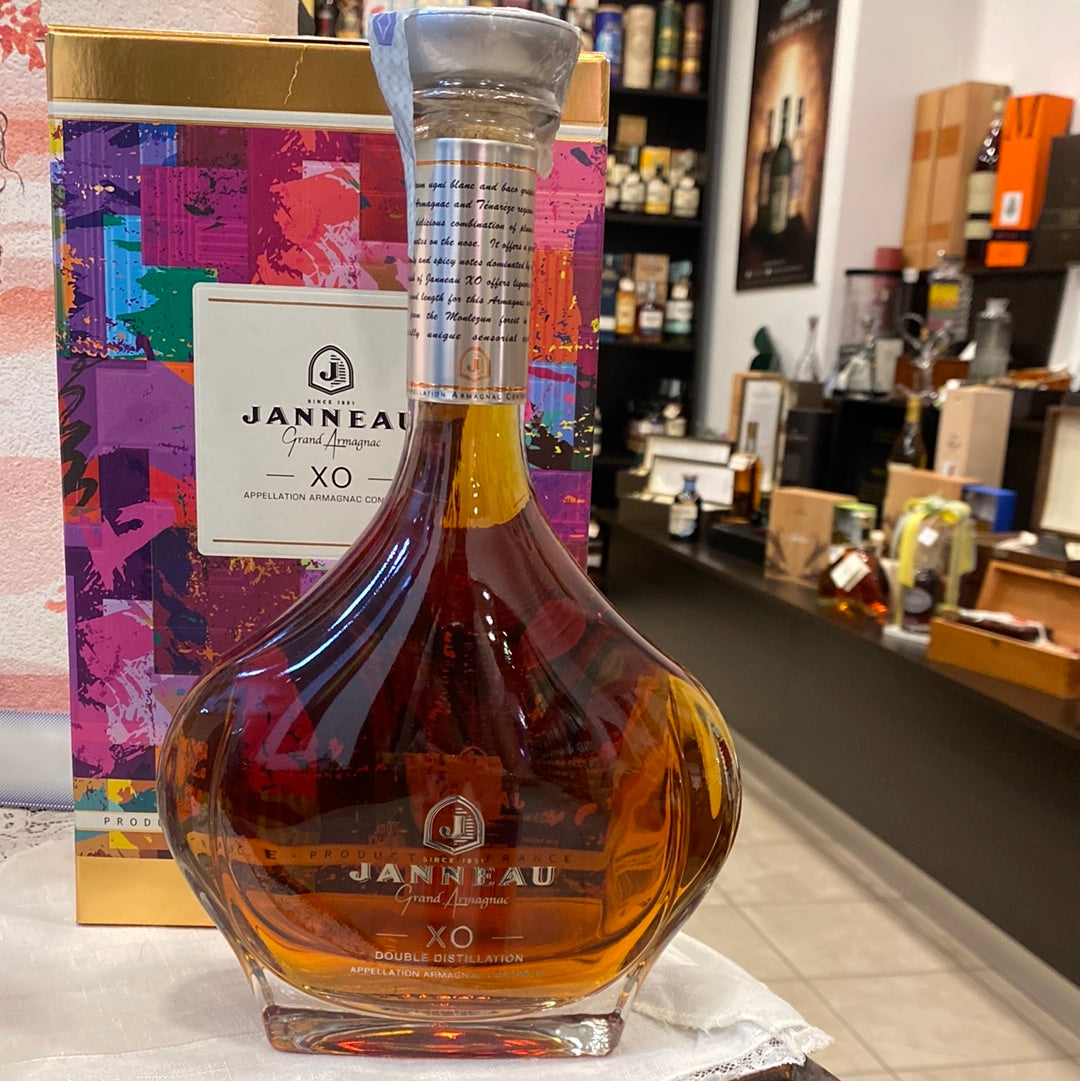 LIQ. ARMAGNAC JANNEAU XO DECANTER