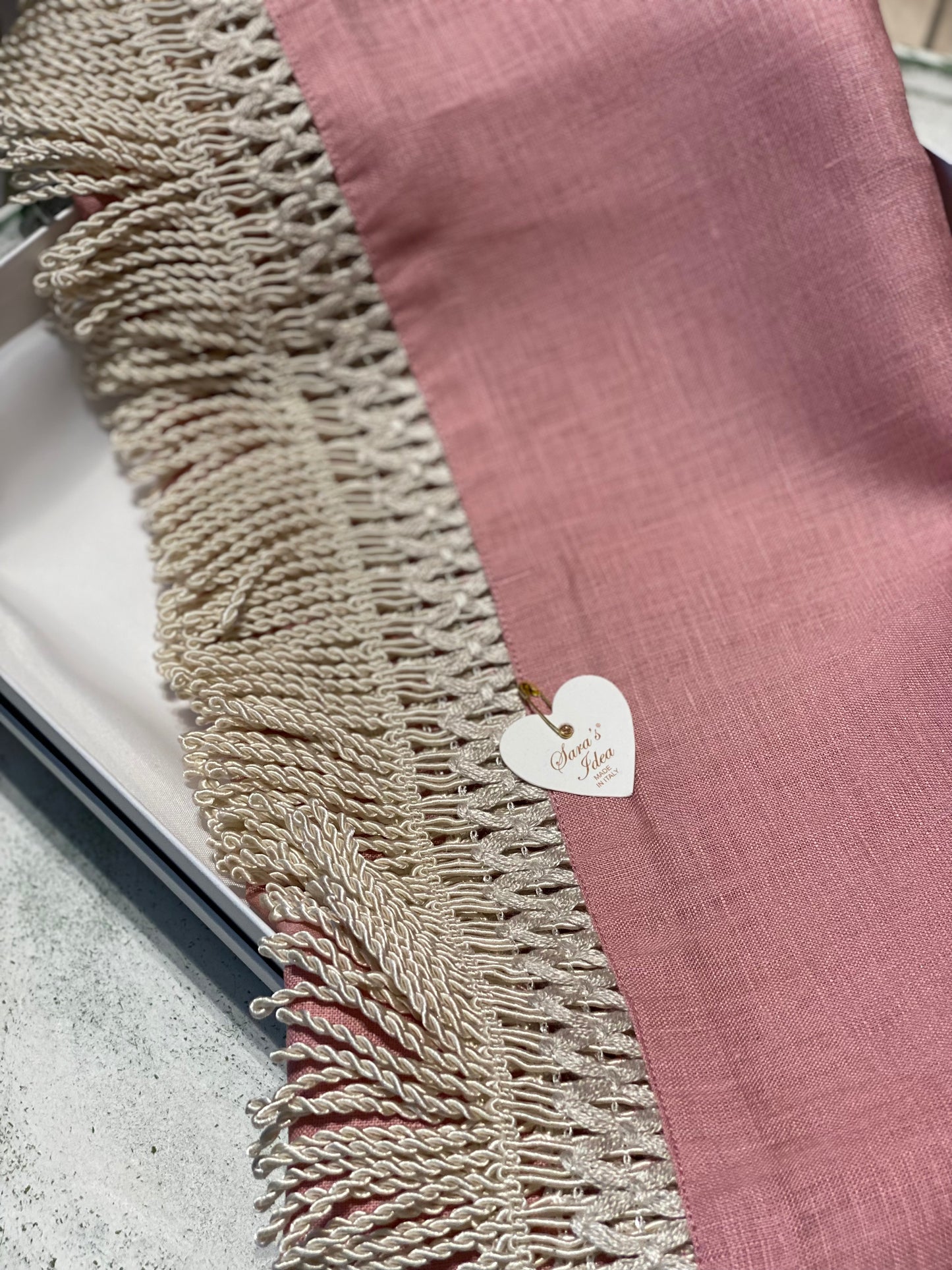 Sara’s Idea Runner in lino Rosa